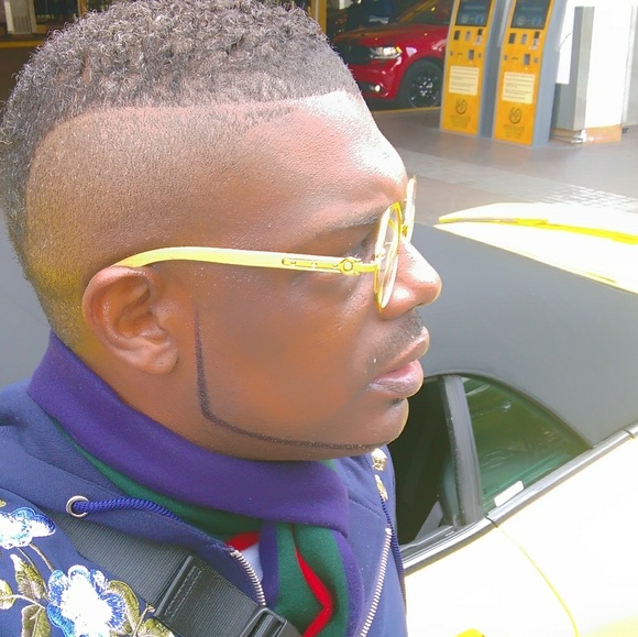 Meet your Posher, Cedrick - Picture 8 of 8